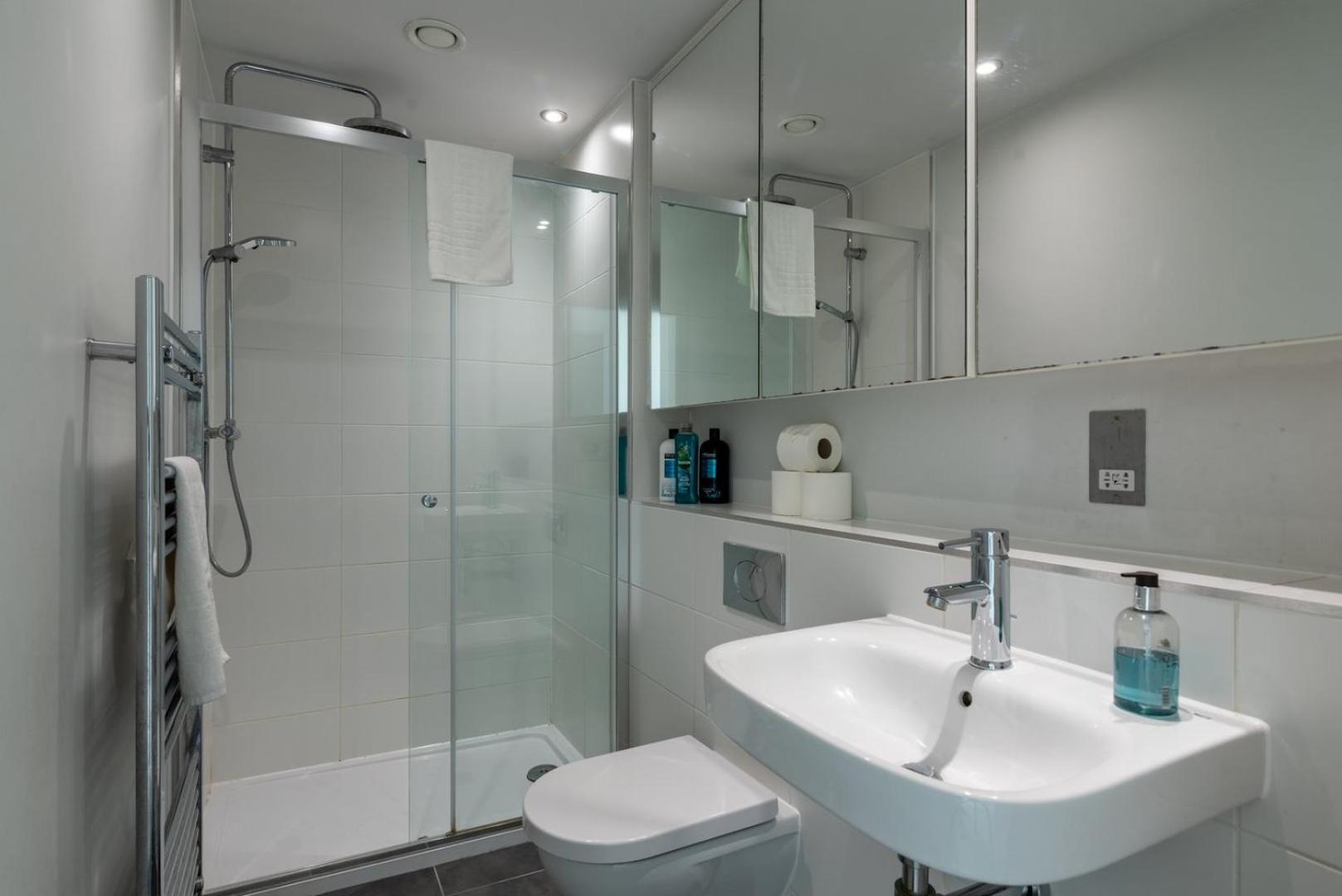 2 Bedroom | Attractions | Hotel Like Bristol Eksteriør bilde
