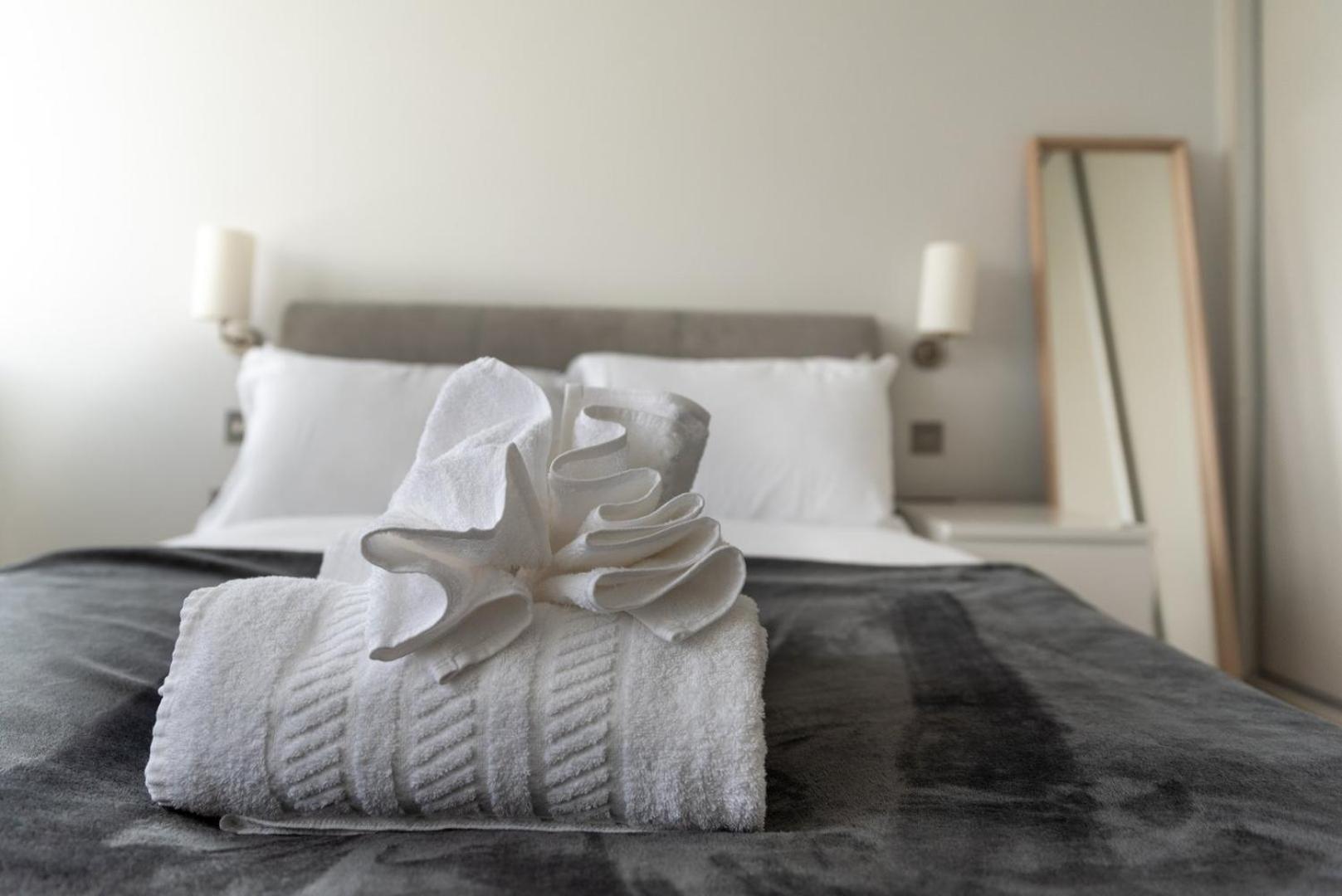 2 Bedroom | Attractions | Hotel Like Bristol Eksteriør bilde