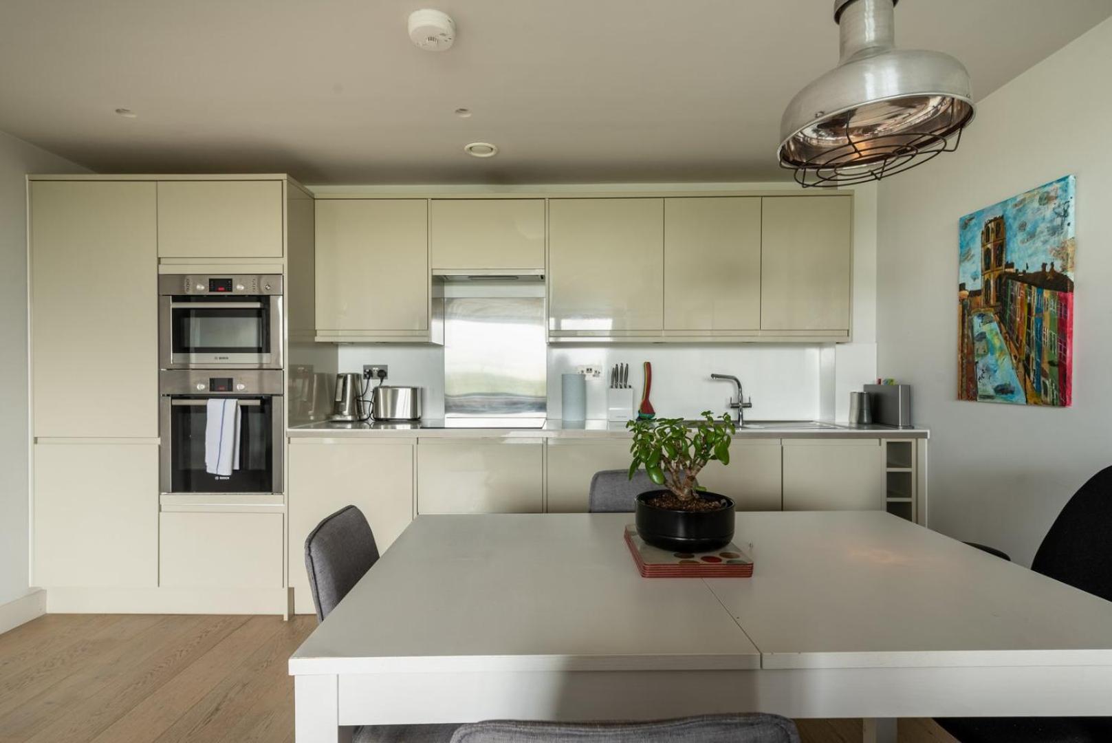 2 Bedroom | Attractions | Hotel Like Bristol Eksteriør bilde